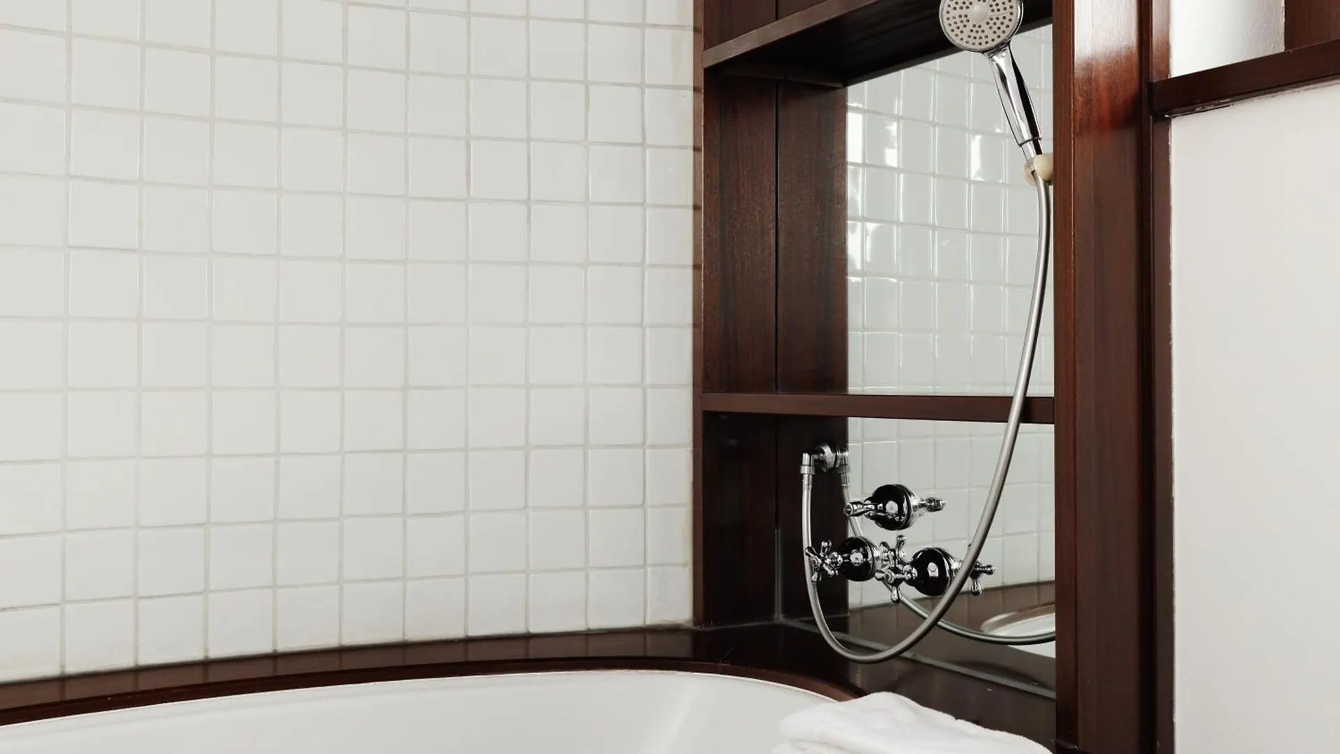 Just Urban Stays - Spacious Apt With Terrace - Porta Venezia