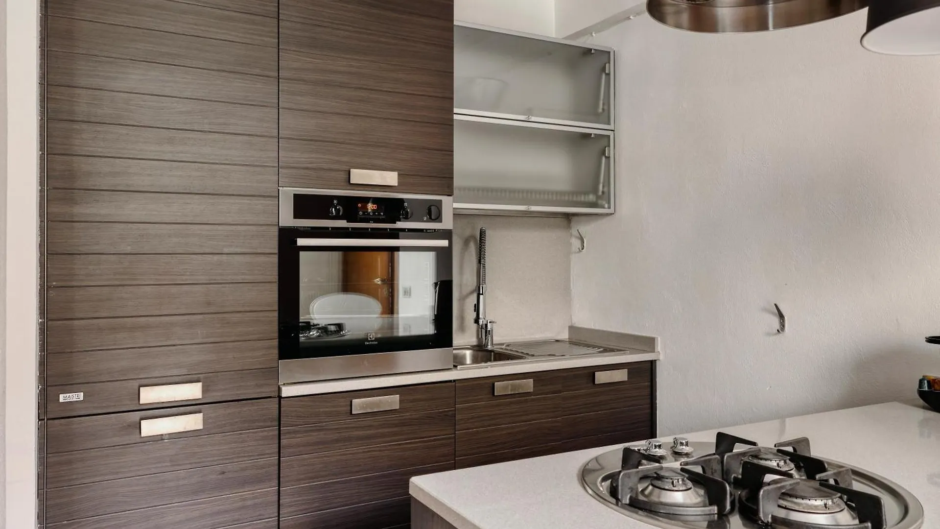 Just Urban Stays - Spacious Apt With Terrace - Porta Venezia 0*, 밀라노 이탈리아