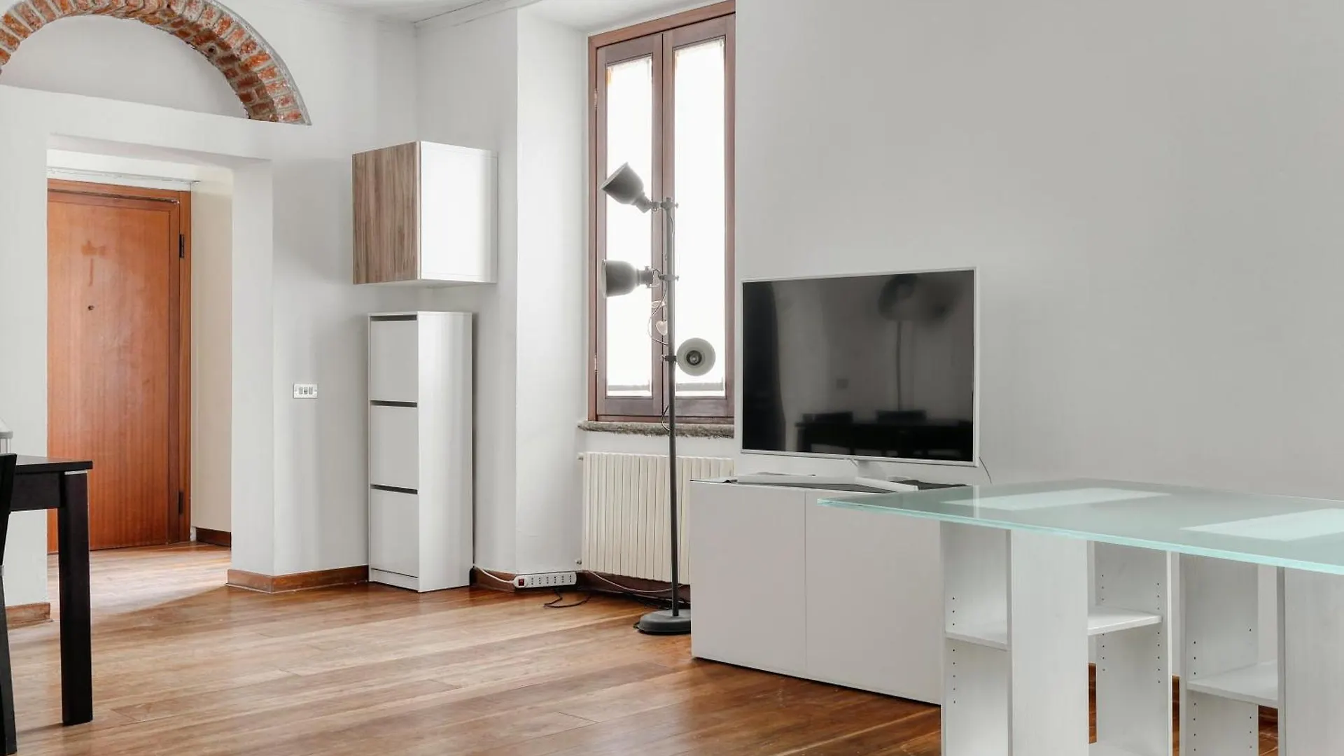 Just Urban Stays - Spacious Apt With Terrace - Porta Venezia 0*, 밀라노 이탈리아